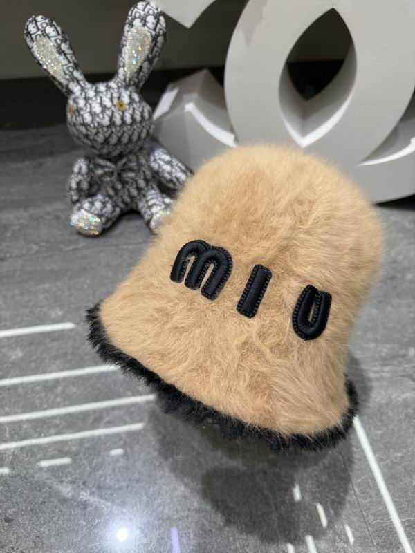 Miumiu hat dx57